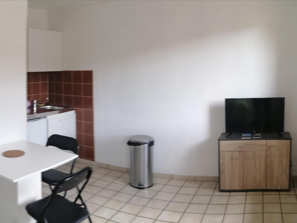 Apartamento coquelicot Massiac Exterior foto